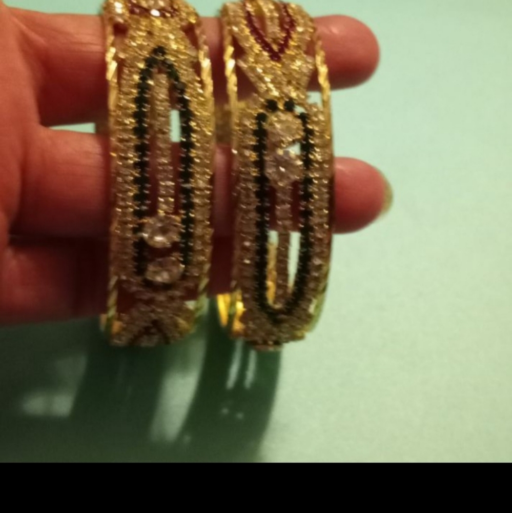 Ladies Bangles set - Picture 2 of 5